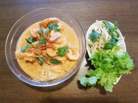 Prawn Coconut Curry Noodles
